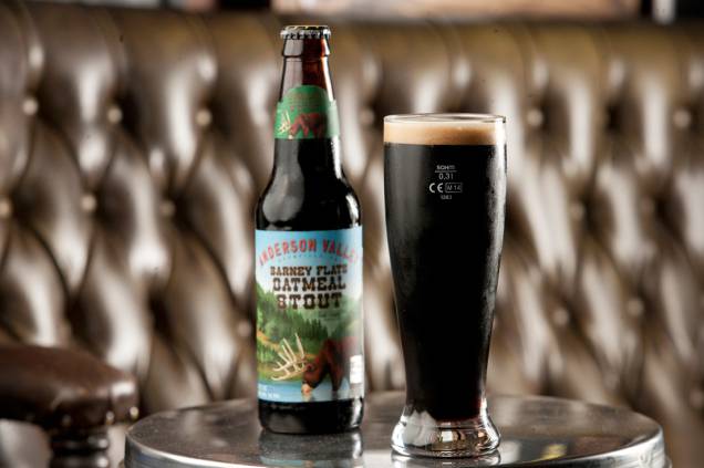 A escura Barney Flats Oatmeal Stout