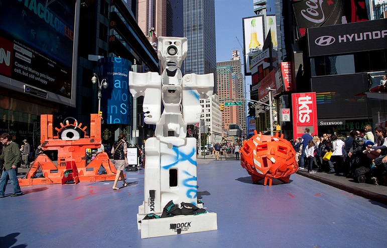 Obras ocuparam a Times Square, em Nova York, em 2012