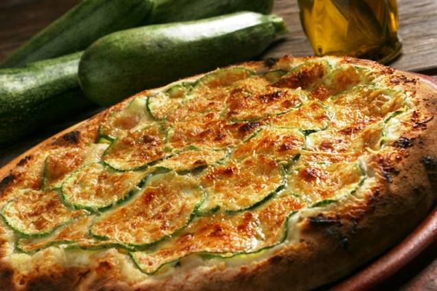 Pizza de abobrinha, da Bendita Hora Pizza de abobrinha, da Bendita Hora