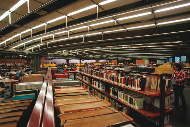A Biblioteca Sergio Milliet: 100 000 volumes