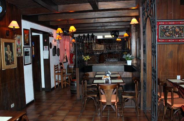 Bierquelle: restaurante oferece pratos feitos à moda antiga