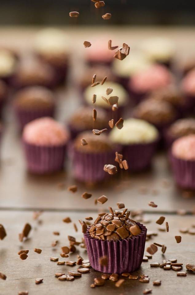 Brigadeiros by Cousins: docinhos feitos com chocolate importado Brigadeiros by Cousins: docinhos feitos com chocolate importado