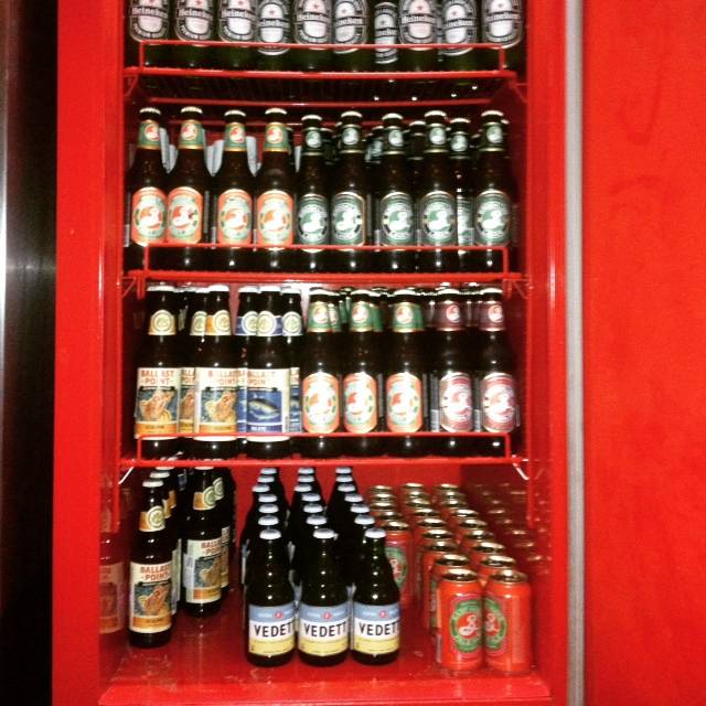 Algumas de nossas cervejas importadas Algumas de nossas cervejas importadas