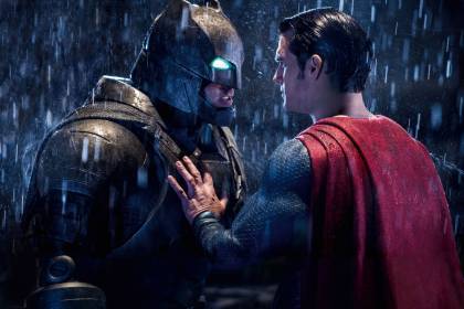 Elenco e convidados vão a pré-estreia de 'Batman vs. Superman' em Nova York  - Quem