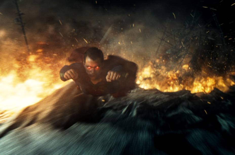 Batman vs Superman - A Origem da Justiça: Henry Cavill volta no papel de Superman