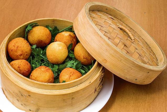 Bolinho de mandioca e queijo serra da Canastra Bolinho de mandioca e queijo serra da Canastra