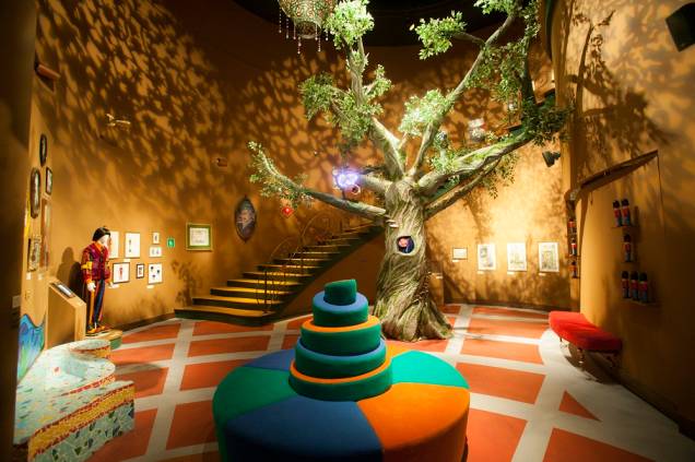 Os visitantes poderão conferir o saguão, onde fica a árvore da Cobra Celeste, e o quarto do Nino.