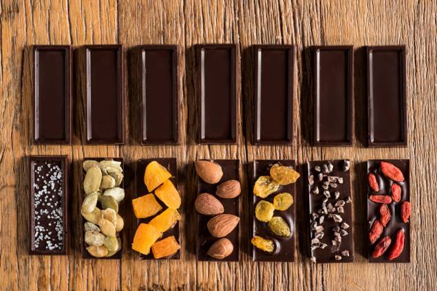 Cau Equilíbrio: barras com frutas, amêndoas e sementes Cau Equilíbrio: barras com frutas, amêndoas e sementes