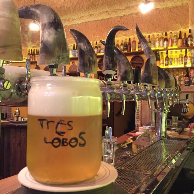 Chope Três Lobos Exterminador de Trigo Chope Três Lobos Exterminador de Trigo