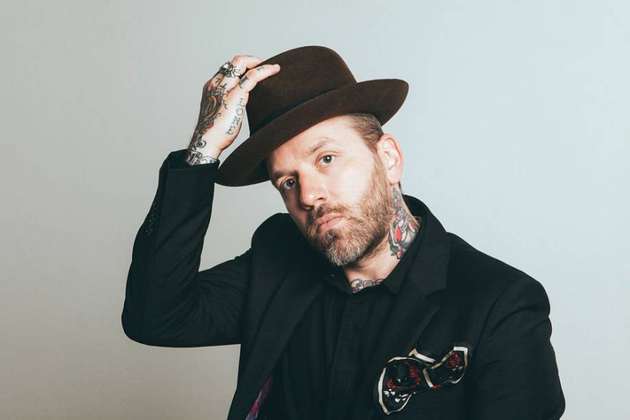 Dallas Green retorna com novo disco, parte do projeto City & Colour