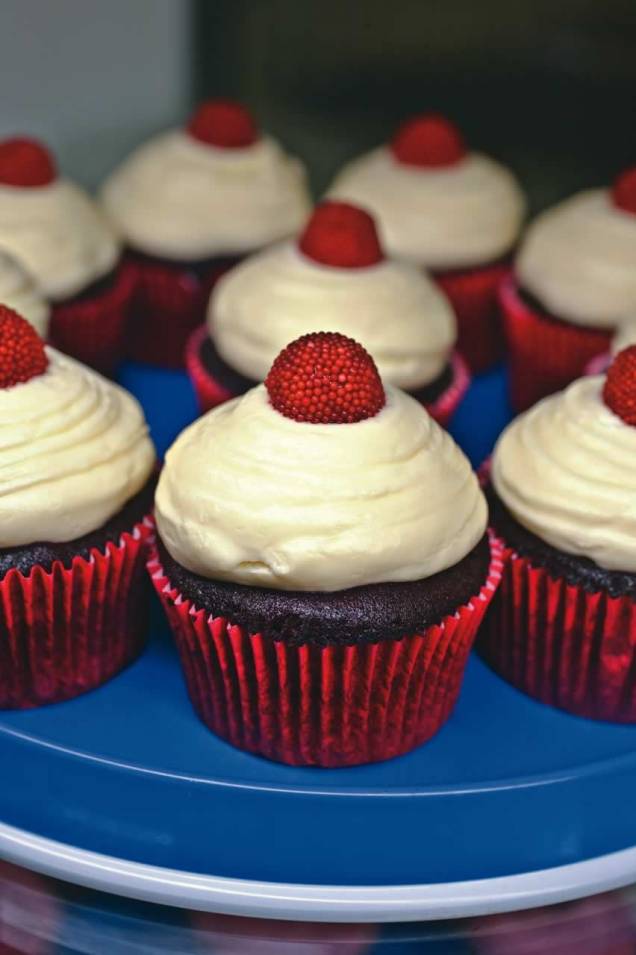 Sabor red velvet: massa de chocolate e cobertura de cream cheese