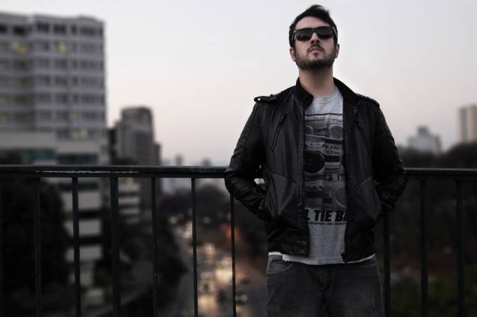 DJ Victor Ruiz