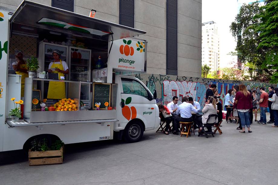 Faria Lima Food Park: rua sem saída vira estacionamento de food trucks