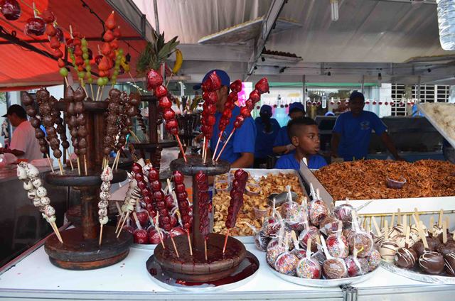 Além da culinária alemã, festival também traz comidas típicas de outros países