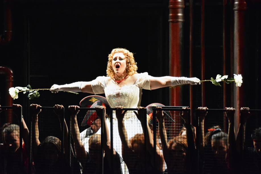 Elena Mikhaylenko, intérprete da ópera russa: seis sessões no Teatro Municipal
