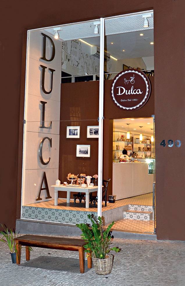 A fachada da loja A fachada da loja