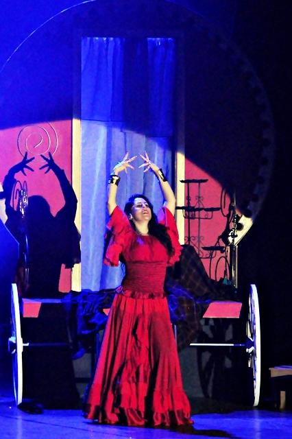Esmeralda: orgulhosa, absoluta e linda Esmeralda: orgulhosa, absoluta e linda