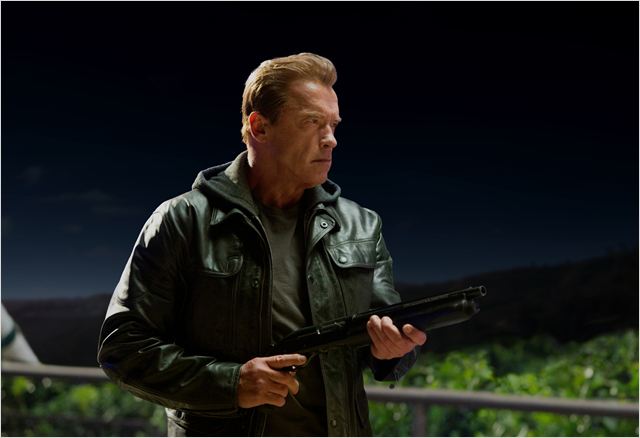 Arnold Schwarzenegger está de volta em O Exterminador do Futuro — Gênesis