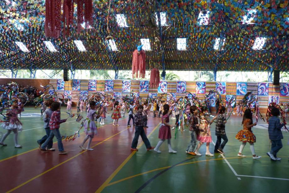 Festa Junina no Colégio Santa Maria recebe até nove mil pessoas