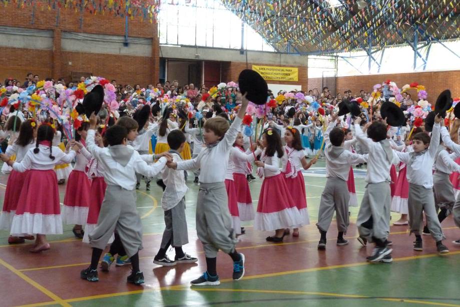 Festa Junina no Colégio Santa Maria recebe até nove mil pessoas