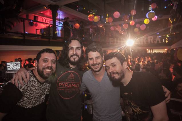 DJs residentes Tulio Araújo, Beto Artista, Pedro Neschling e Ricco
