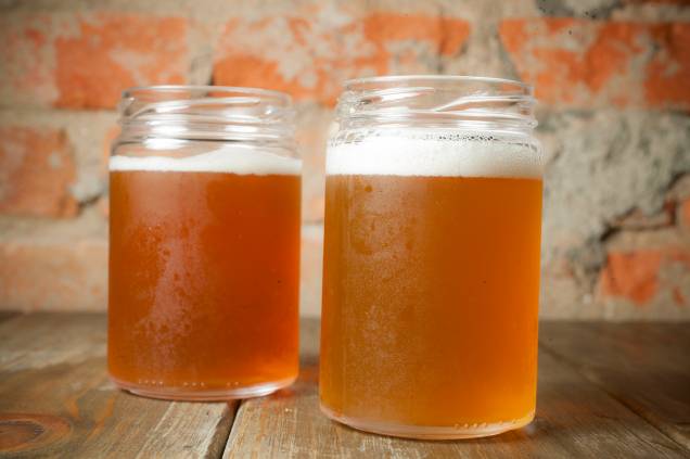 As cervejas são servidas em vidros no lugar de copos