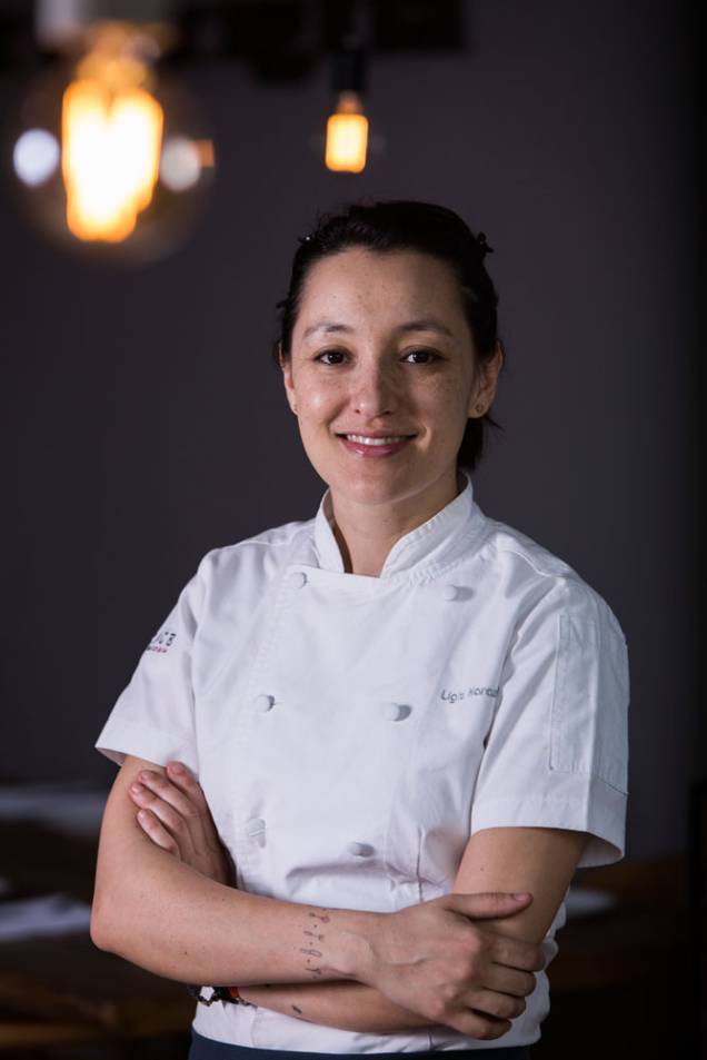 Ex-Clos de Tapas, a chef Ligia Karazawa comanda a cozinha focada em grelhados