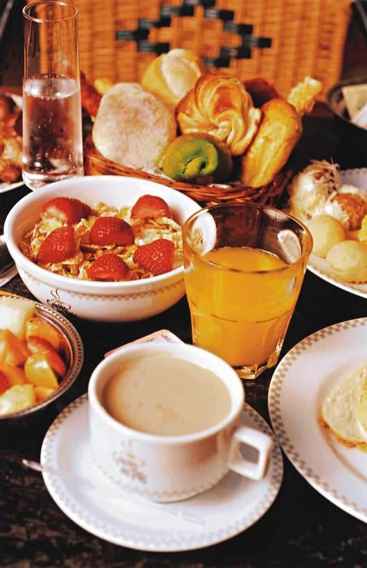 Na Galeria dos Pães: bufê de café da manhã Na Galeria dos Pães: bufê de café da manhã