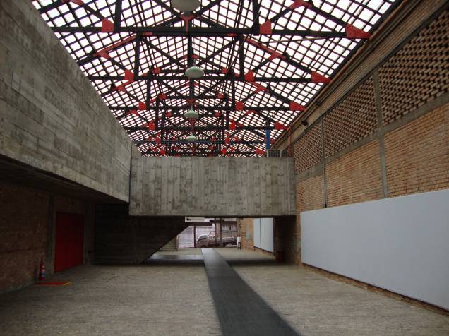 Hall de entrada do teatro do Sesc Pompeia