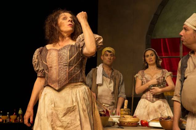 Cena da peça Hamlet ao Molho Picante Cena da peça Hamlet ao Molho Picante