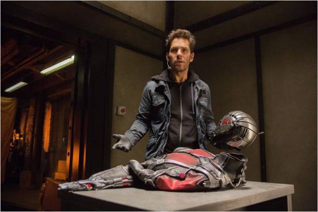 Homem-Formiga: o protagonista e o uniforme retrô, feitos um para o outro Homem-Formiga: o protagonista e o uniforme retrô, feitos um para o outro