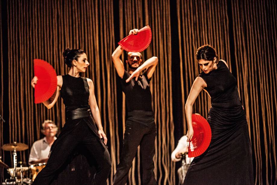 Grupo Luceros: mesclam flamenco a ritmos nacionais embalados por música ao vivo