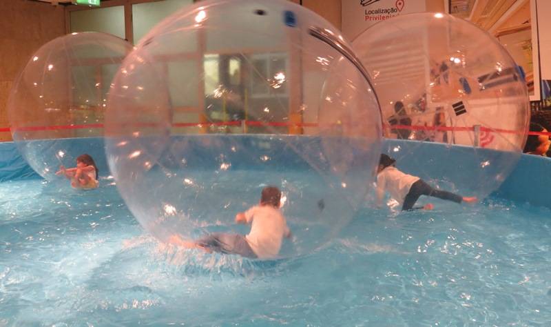 Crazy Bubble: atração do Shopping Ibirapuera durante as férias