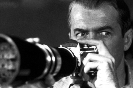 Janela Indiscreta: um dos clássicos de Alfred Hitchcock: voyeurismo no cinema