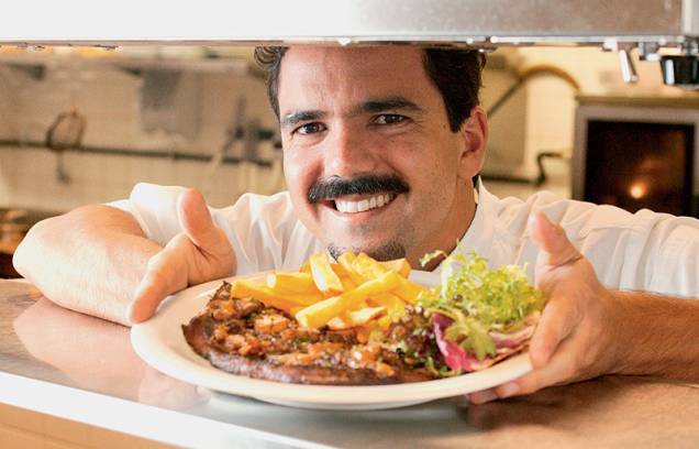 O chef Chico Ferreira, que comanda três casas de menu idêntico