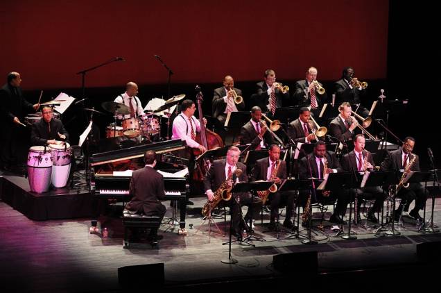 A formação Jazz at Lincoln Center Orchestra, que toca com Wynton Marsalis