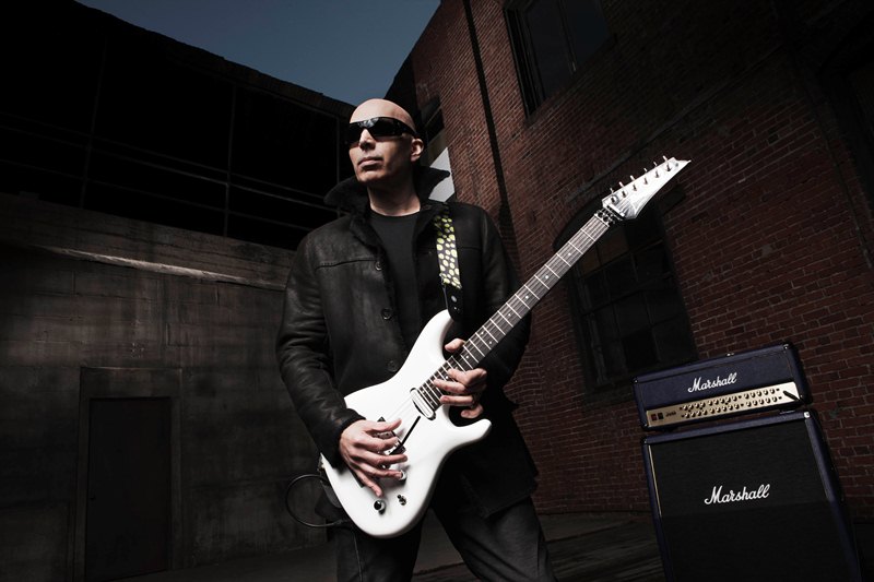 Joe Satriani: considerado um dos melhores guitarristas da história