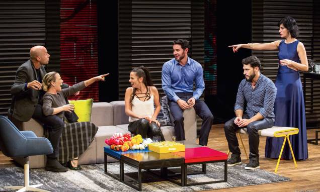 Gruli, Natallia, Tania, Tozzi, Moutinho e Guta: troca de casais Gruli, Natallia, Tania, Tozzi, Moutinho e Guta: troca de casais