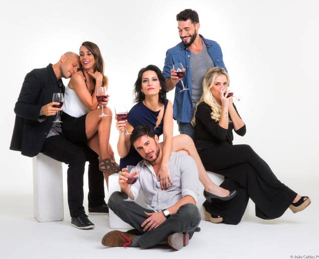 Alex Gruli, Tania Khalill, Guta Ruiz, Pedro Henrique Moutinho, Natallia Rodrigues e Ricardo Tozzi estão na comédia Jogo Aberto