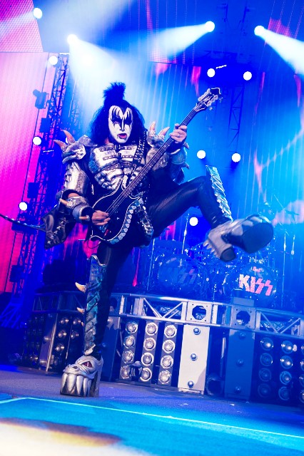 Kiss Rocks Vegas: sequência de shows históricos na telona