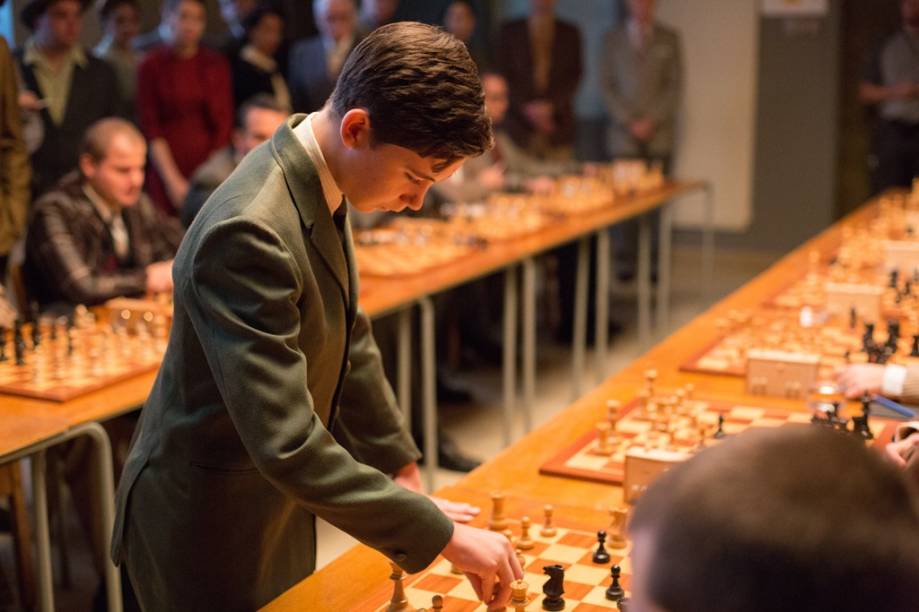 O dono do jogo com' Tobey Maguire traz universo do xadrez para a telona