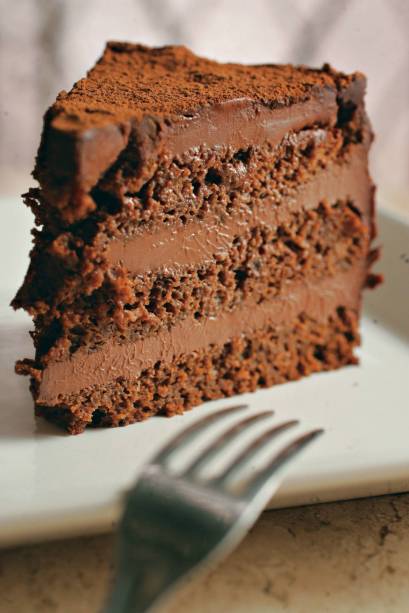 Bolo de chocolate com 70% de cacau e cerveja preta