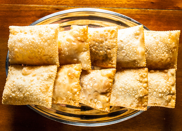 Pastéis de palmito, carne, carne-seca e camarão