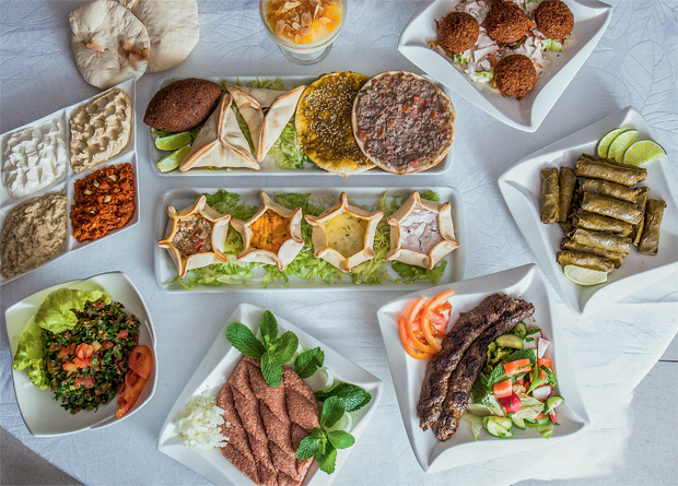 Chef Benon — O Árabe: refeições preparadas pelo libanês Benon Chamilian