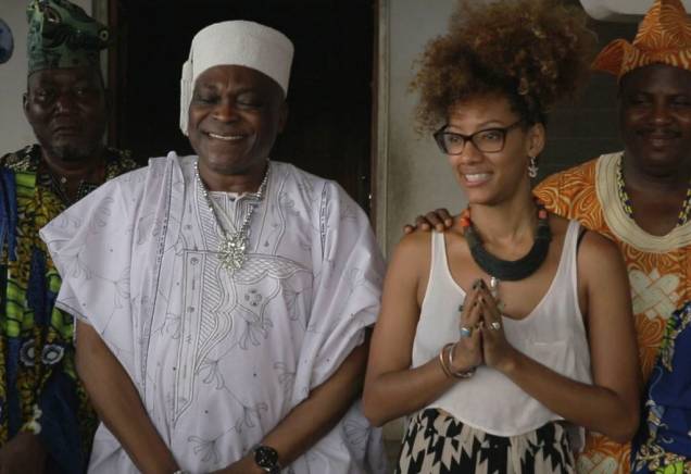 A consultora de moda Juliana Luna, do Rio de Janeiro, vai à Nigéria conhecer o povo iorubá