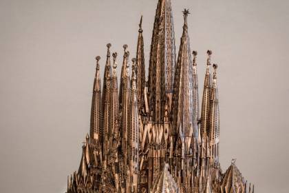 Maquete do conjunto da Basílica da Sagrada Família maquete-do-conjunto-da-basilica-da-sagrada-familia-escala-1x200-91x91x120-cm-gesso-basilica-de-la-sagrada-familia-jpg.jpeg