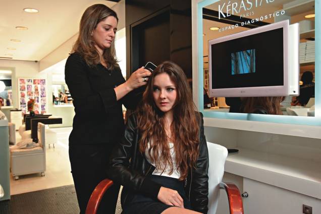 O MG Hair: “câmera de diagnóstico” do fio O MG Hair: “câmera de diagnóstico” do fio