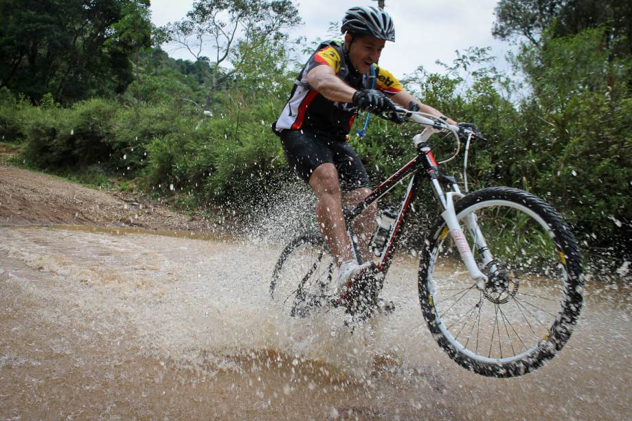 O Cantareira Esportes de Aventura oferece atividades de mountain bike
