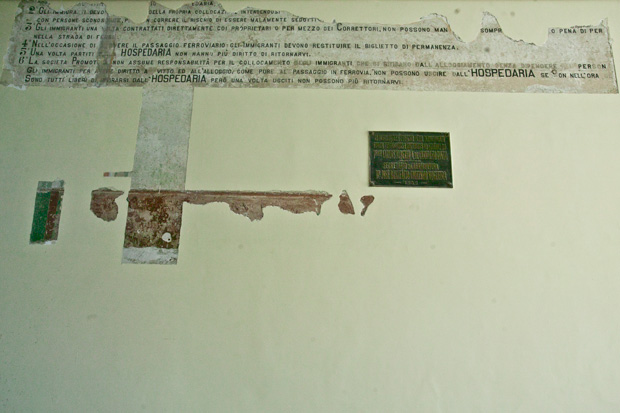 Restauração: mensagens em italiano foram encontradas nas paredes