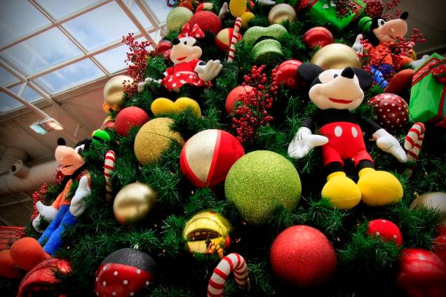 A decoração de Natal do Shopping Jardim Sul conta com personagens da Disney